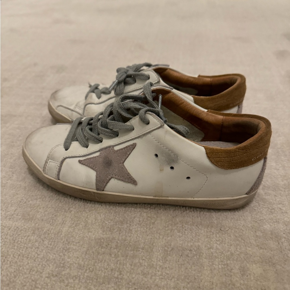 Golden Goose superstars in excellent condition!